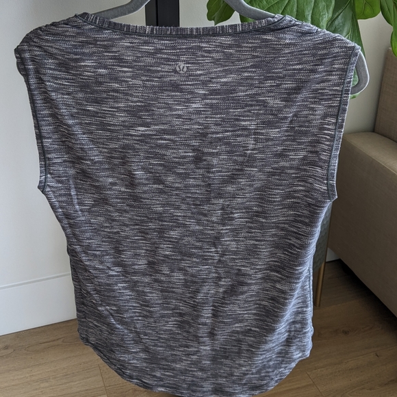 Lululemon Top - Picture 2 of 5